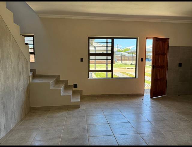 3 BEDROOM TOWNHOUSE FOR SALE IN WATERVAL EAST